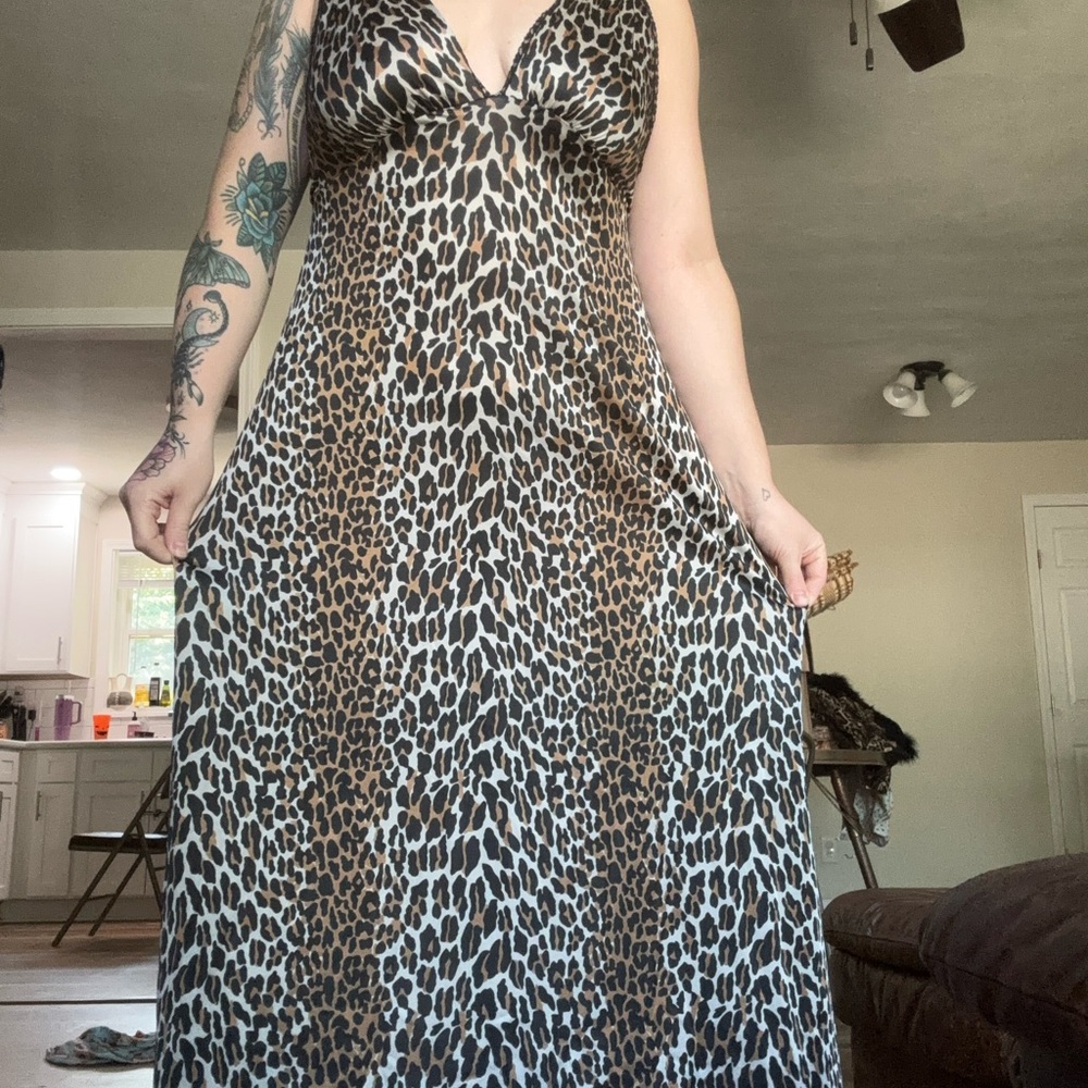 Vanity Fair Leopard Print Chemise